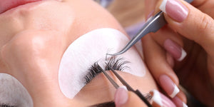 3 Hot Eyelash Trends To Follow This 2022