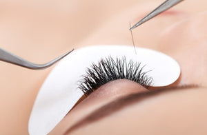 What Makes Lash Extensions Perfect for Any Season?