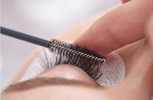 Lash Application Safety – From Adhesive to Aftercare
