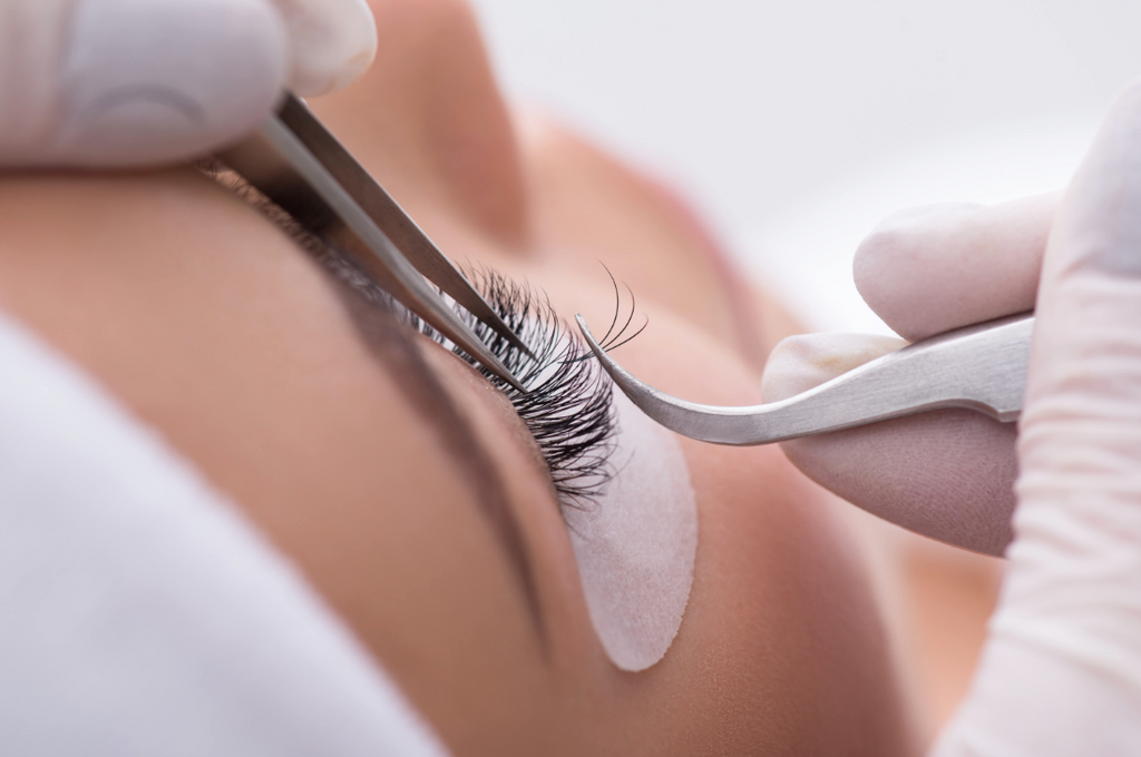 Why Lash Extensions are Still Booming in 2024