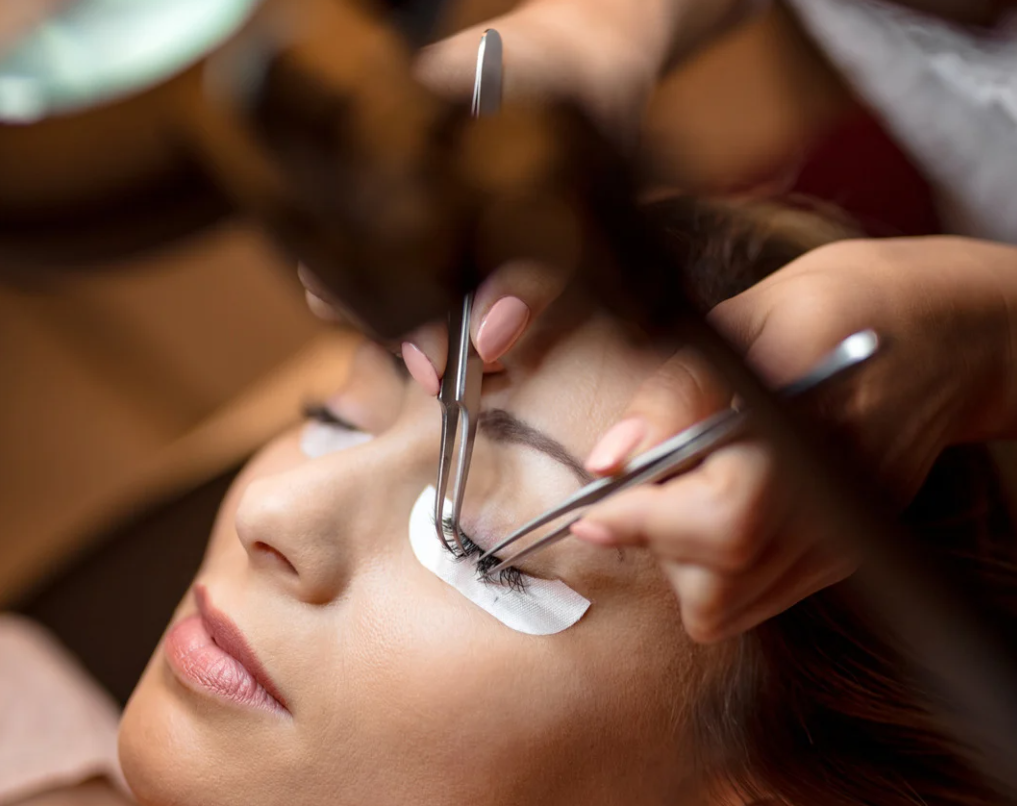 The Secret to Stress-Free Lash Appointments: Stocking Smart for the Season